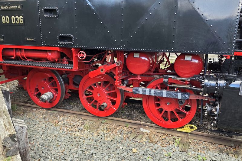 VSM locomotief 80 036 na vele jaren van revisie weer voor het publiek te zien tijdens Terug naar Toen 2026